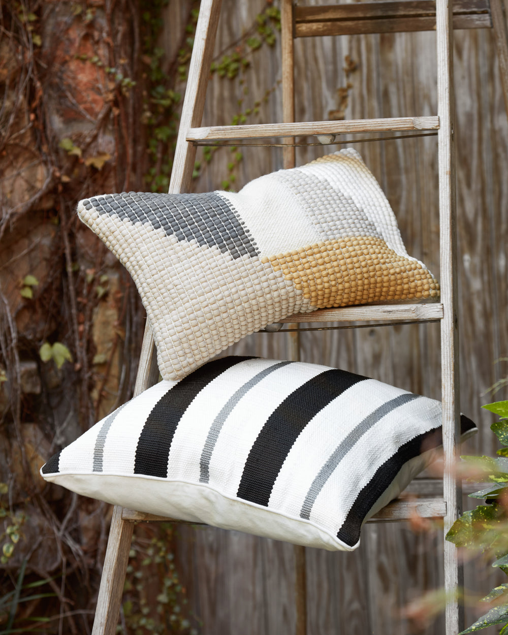 Teal / Multi Pillow (P0506)