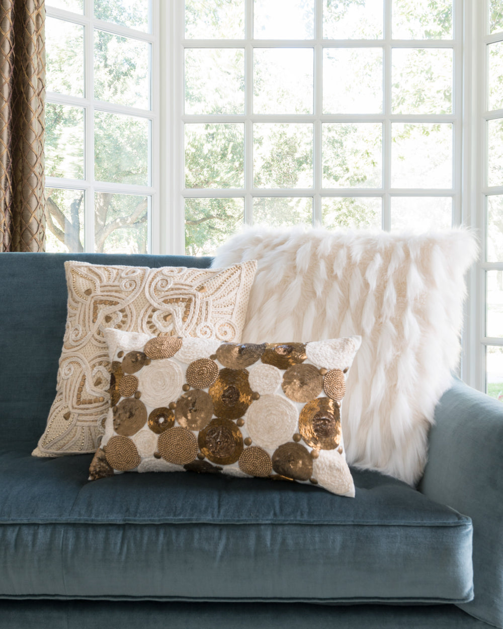 White Pillow (P0265)