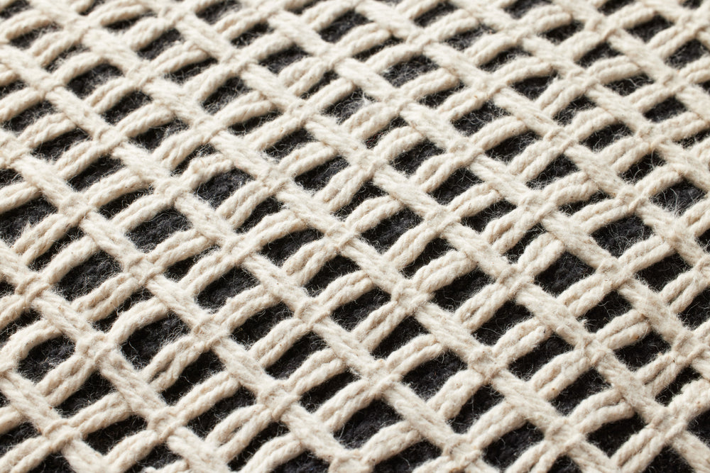Black / Ivory Pillow (LPF0040)