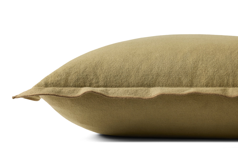 Captain Olive Pillow (PLF0003)