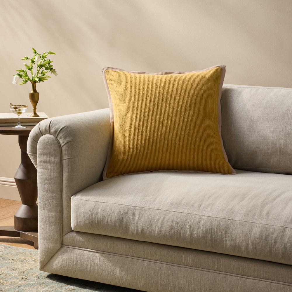 Not Named Yellow Pillow (PLL0207)