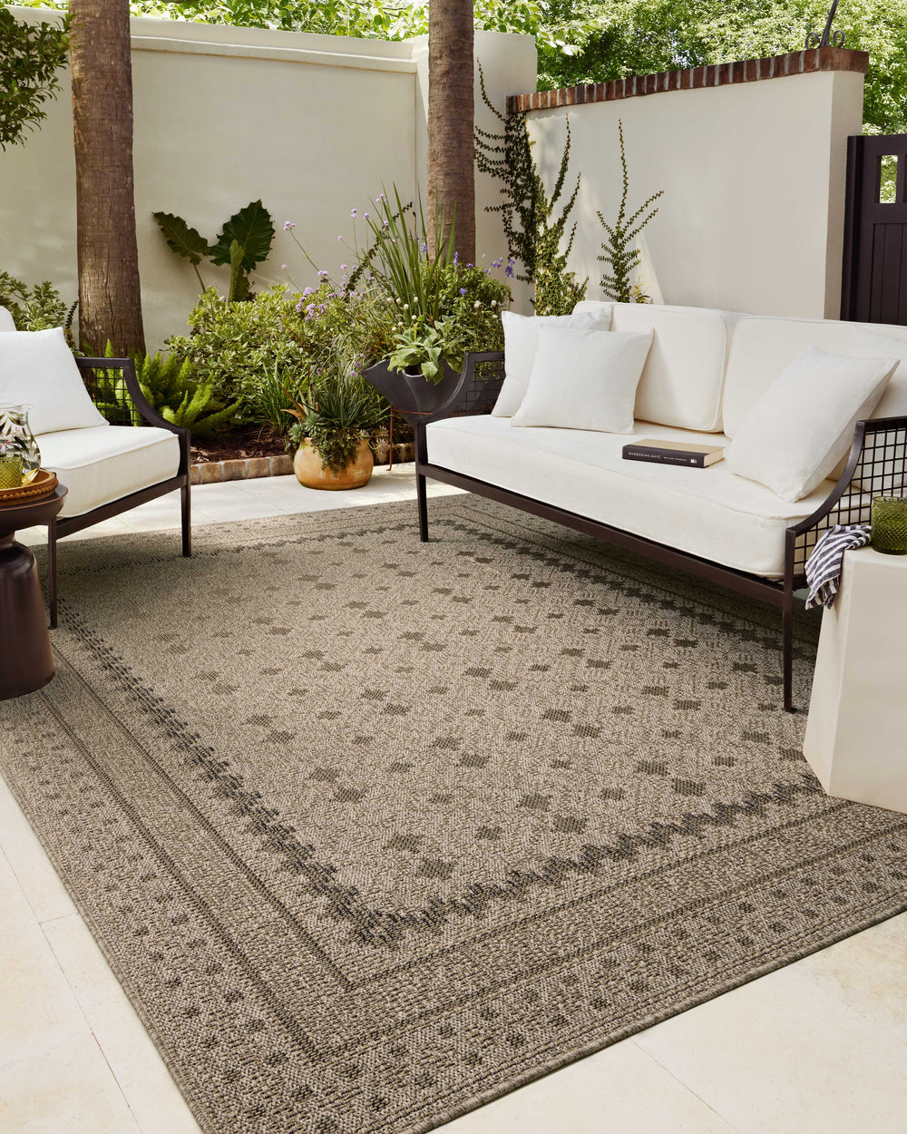 PRC-06 Providence Charcoal/Dove Rug