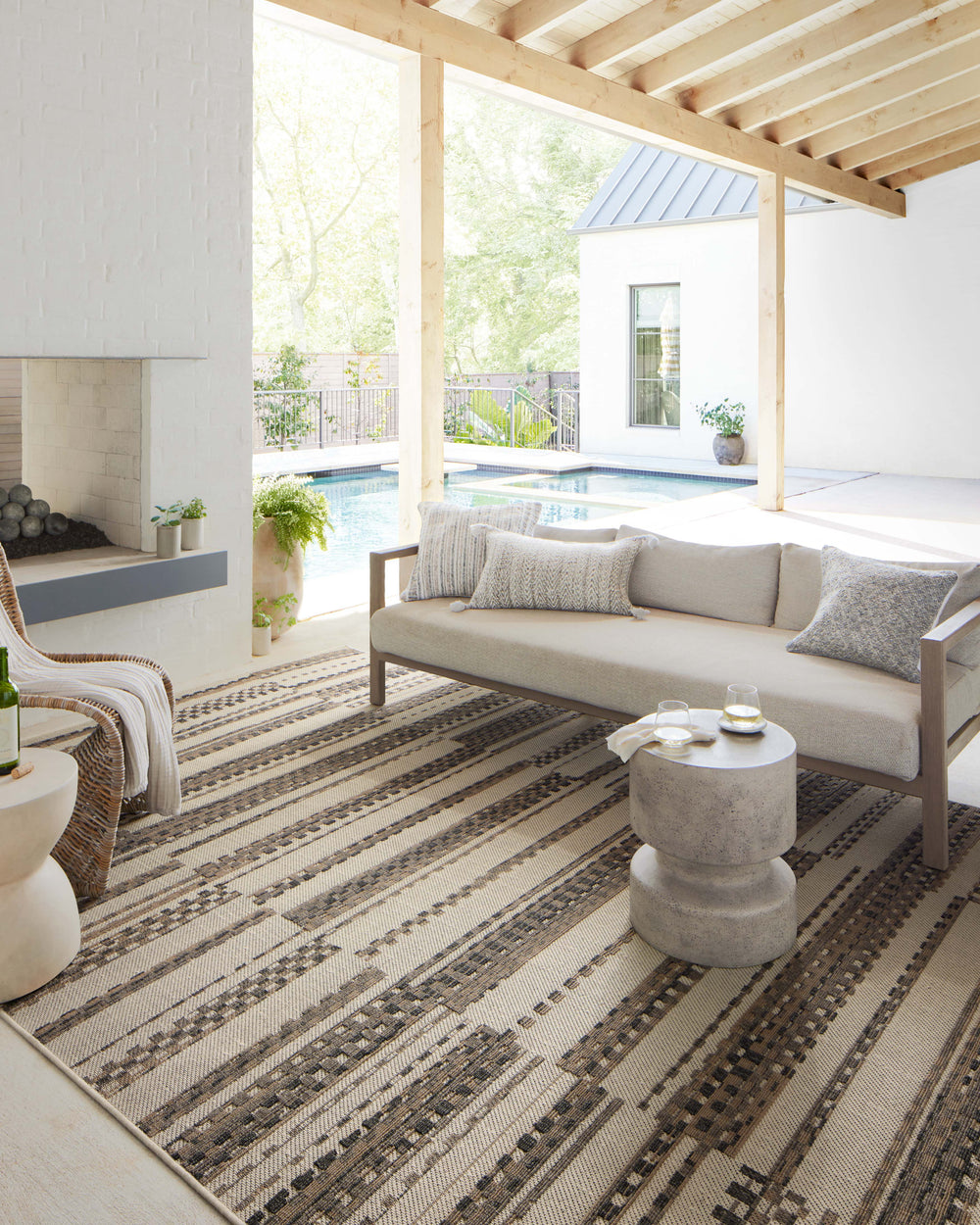 RAI-08 LOLOI RAINIER IVORY / TAUPE RAGN