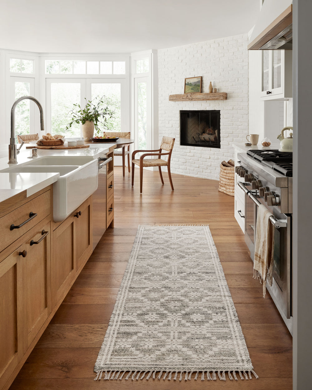 Rivers Lagoon / Ivory Rug (RIV-02)
