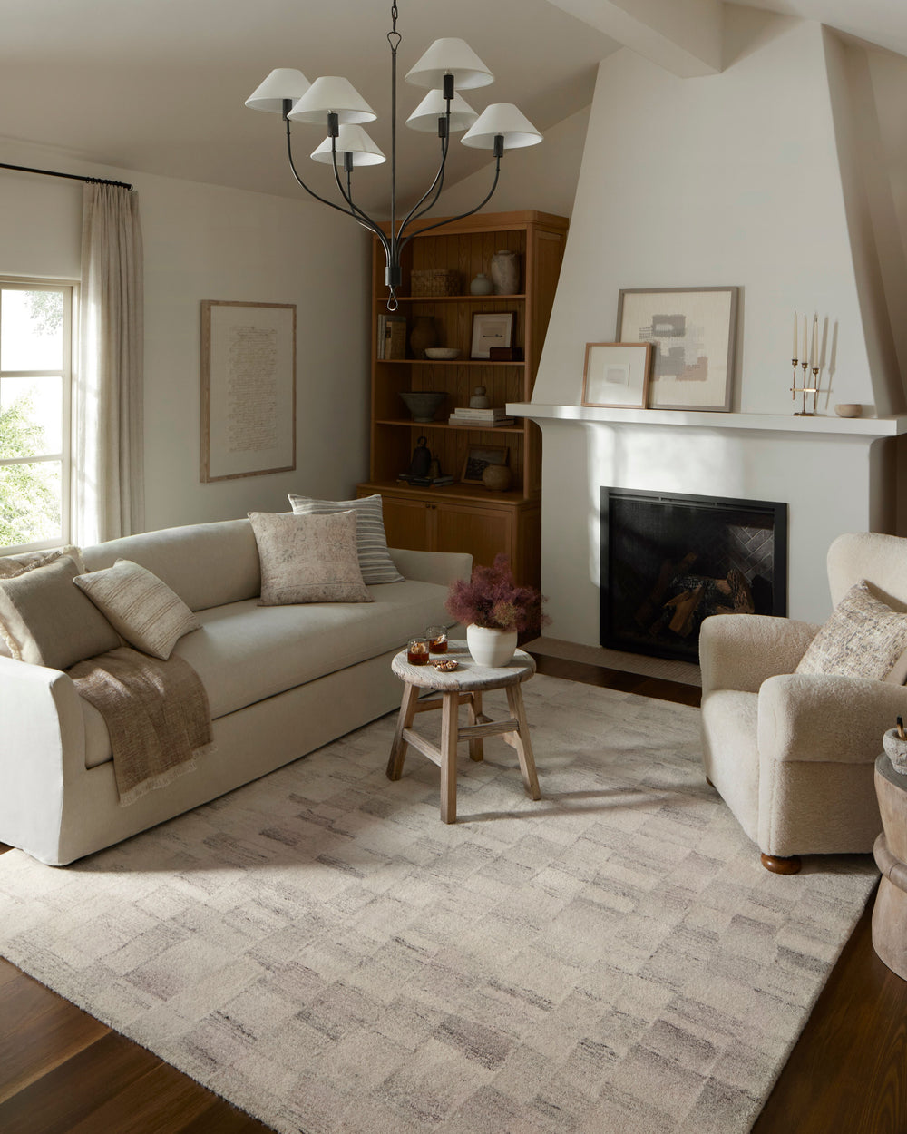 Rocky Ivory / Silver Rug (ROC-01)