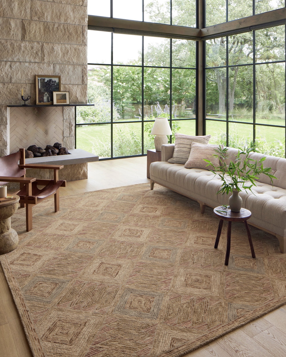 Var-02 Loloi Varena Berry / Multi Rug