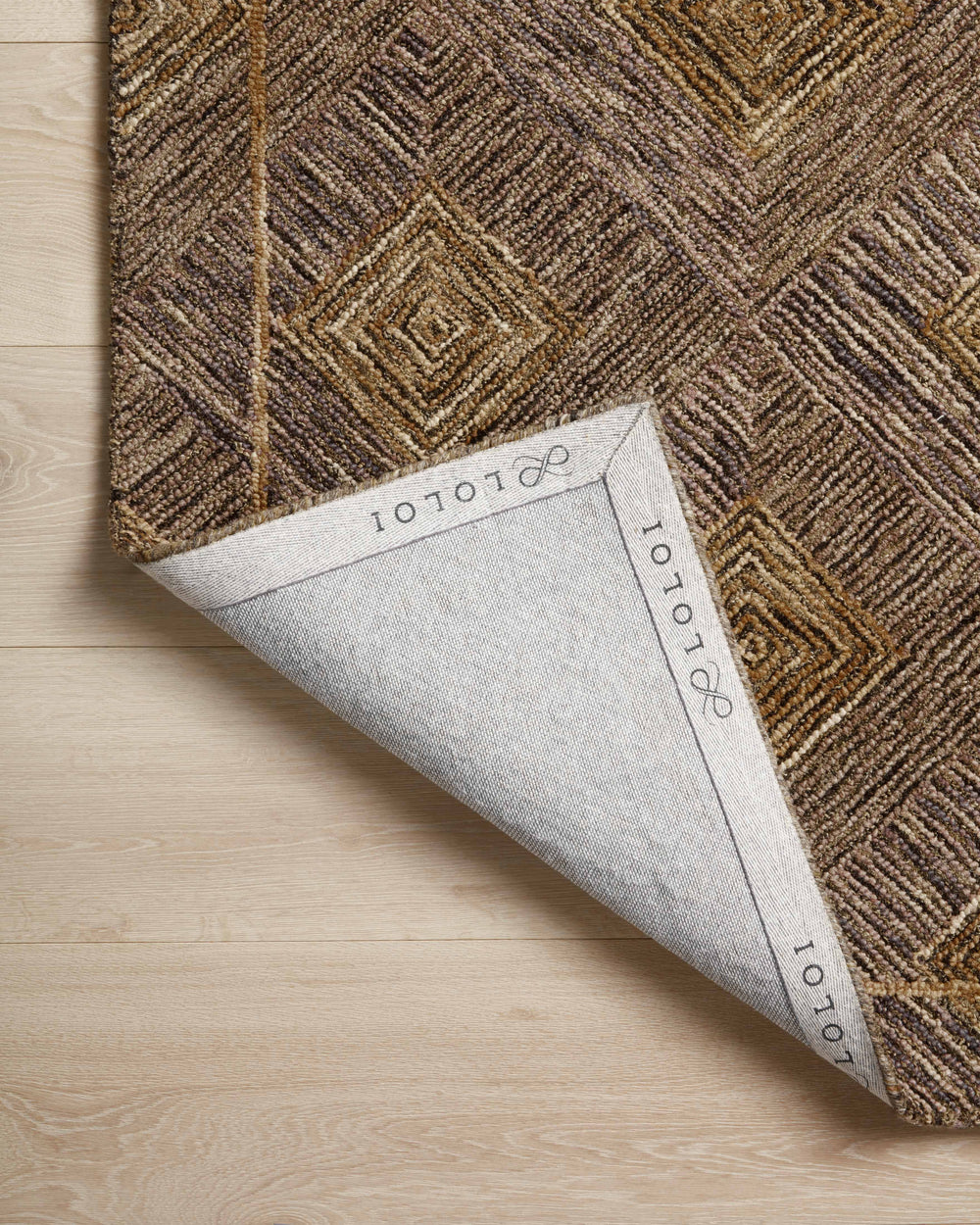 Varena Plum / Gold Rug (VAR-04)