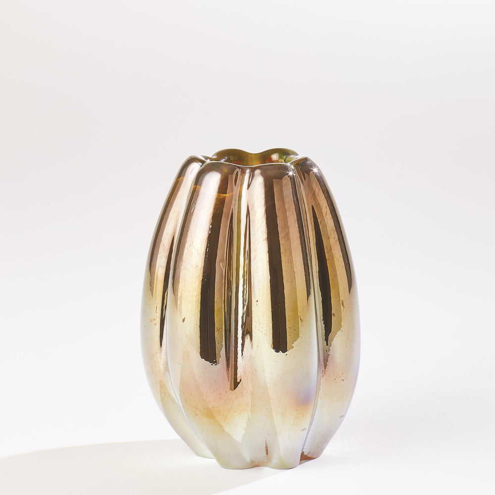 Ribbed Vases Irys Gelp