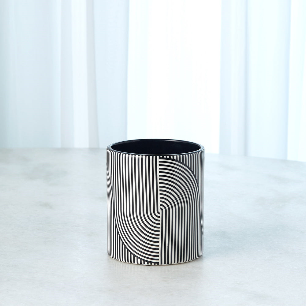 Vases de cylindres rayés noirs / blancs