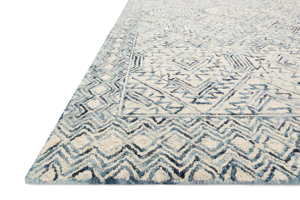 ZV-03 vit un tapis bleu