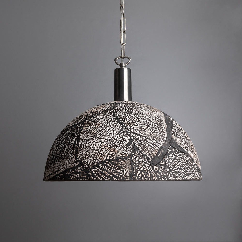 Pendentif kauri 37 cm - argile noire
