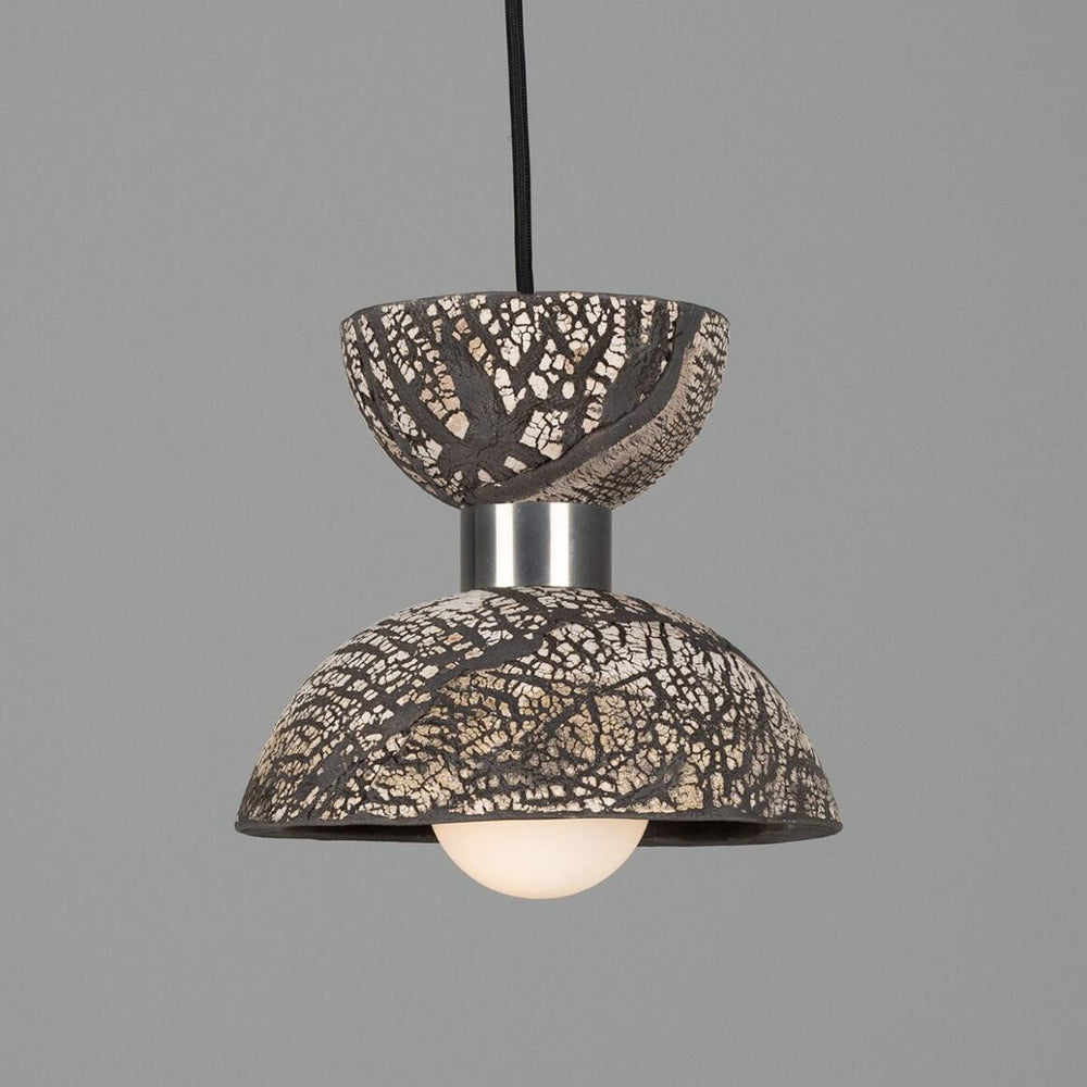 Nakaii Pendant Black Clay