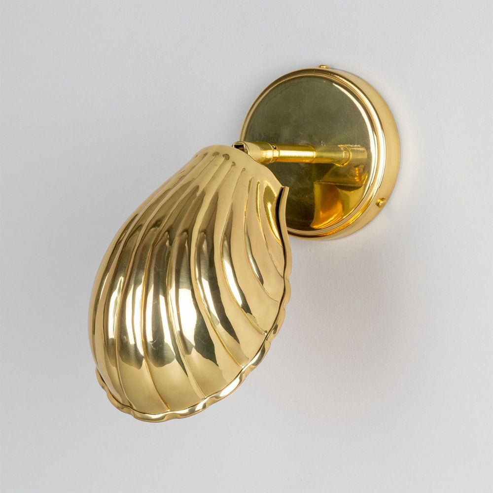 Shell Wall Light