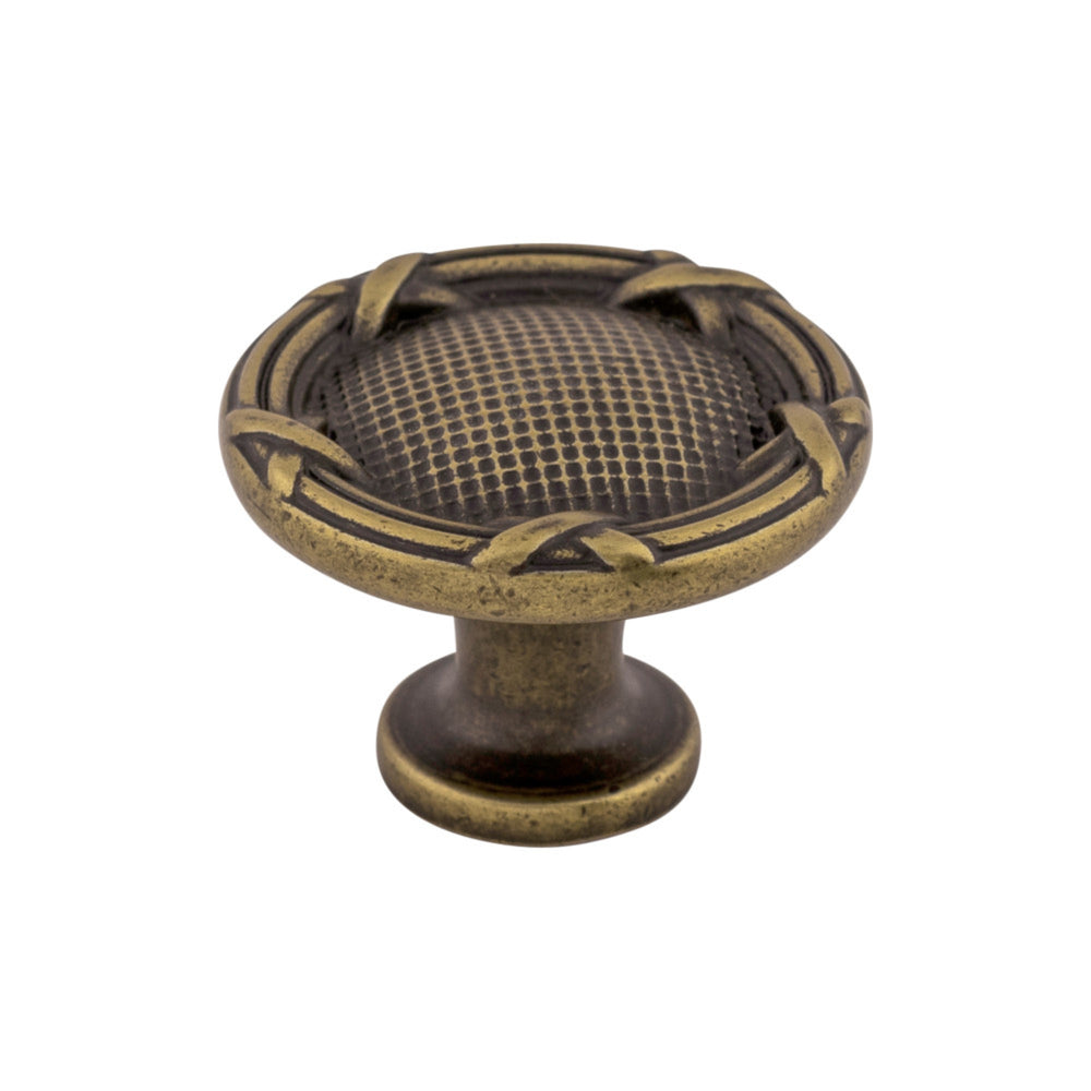 Ribbon Reed Round Knob