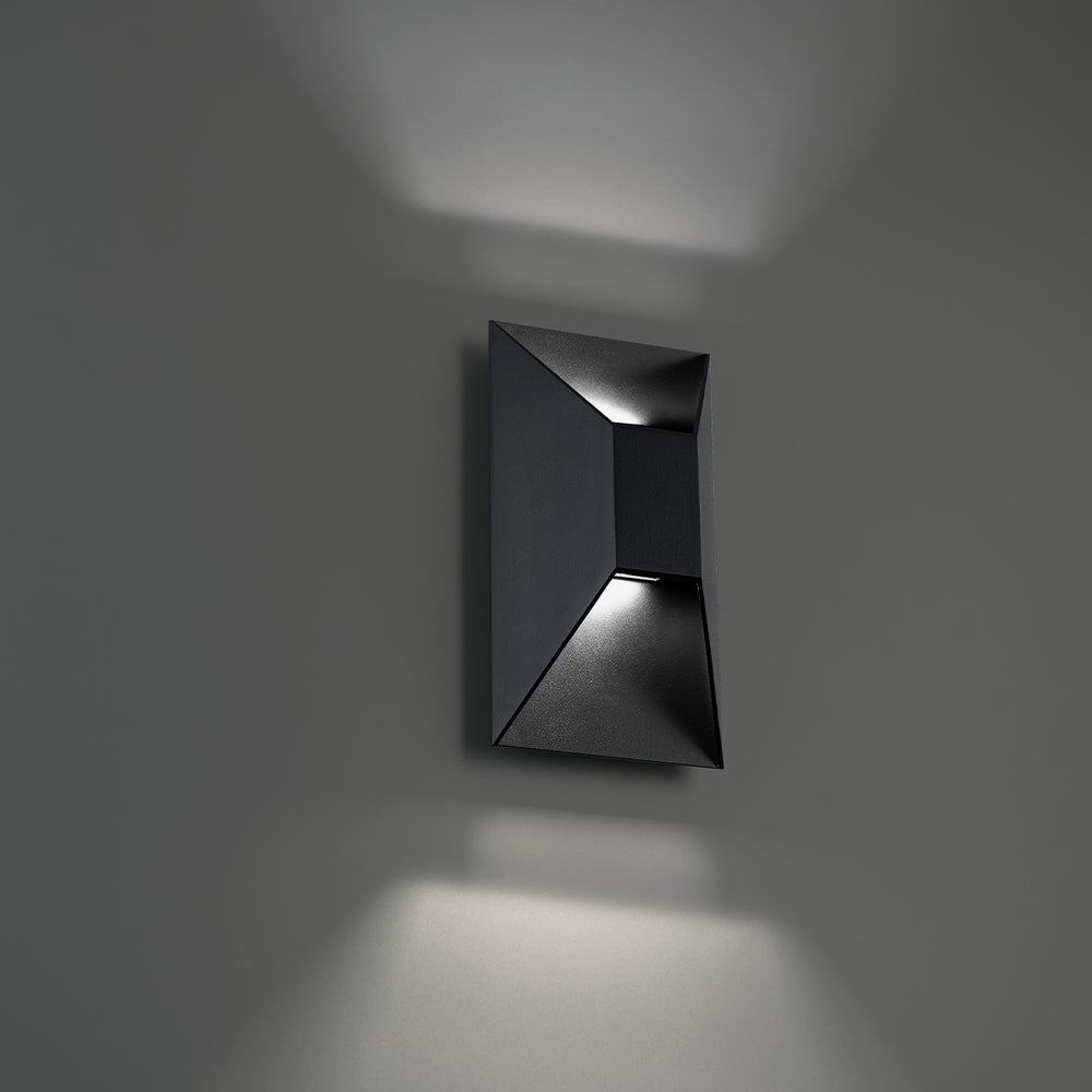 Modern Forms Canada - LED Outdoor Wall Sconce - Maglev - Black- Union Lighting Luminaires Decor
