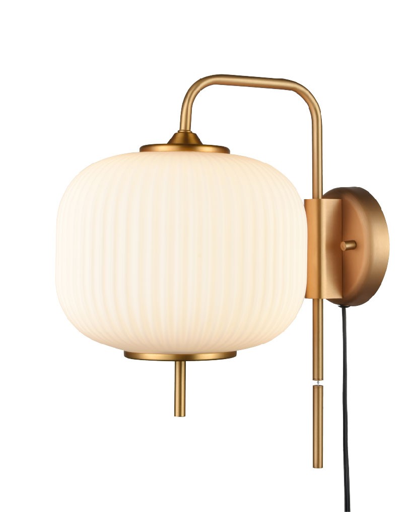 DVI Canada - One Light Wall Sconce - Mount Pearl - Brass With Ribbed Half Opal Glass- Union Lighting Luminaires Decor