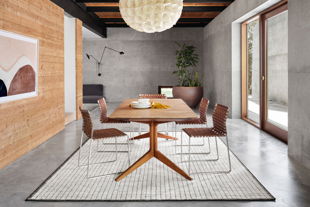 BEV-01 Beverly Ivory / Black Rug