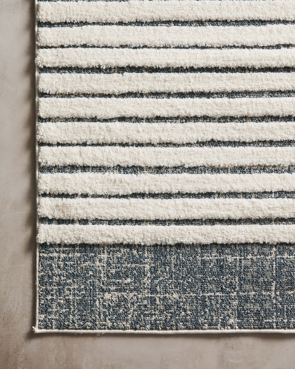 HAG-01 Hagen White/Ocean Rug