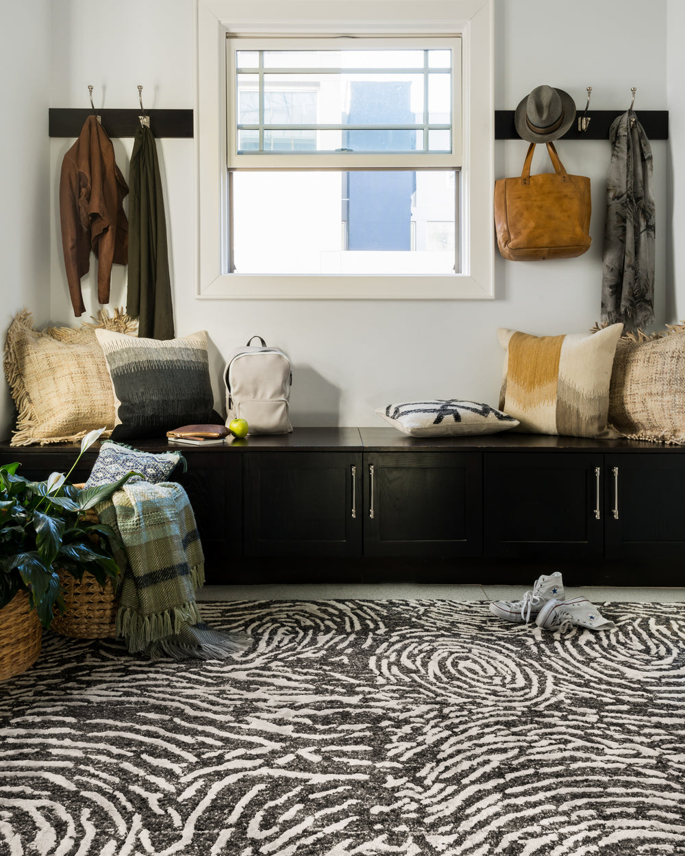 JY-04 Juneau Charcoal / Silver Rug