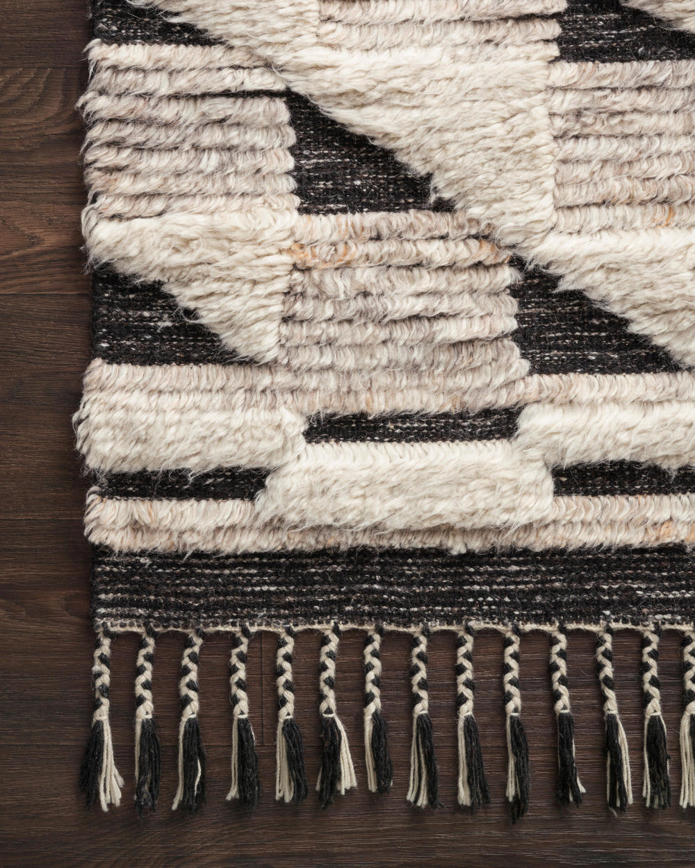 KF-02 Khalid Natural / Black Rug