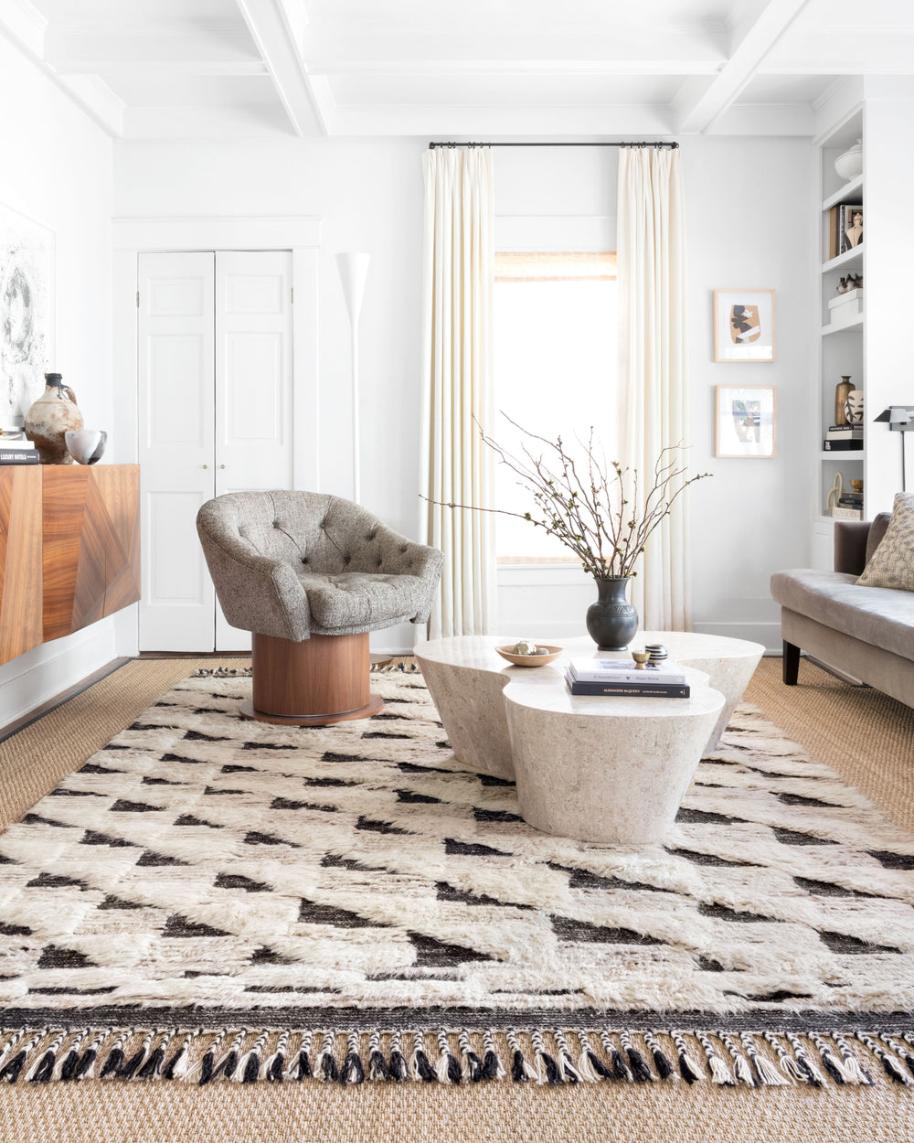 KF-02 Khalid Natural / Black Rug