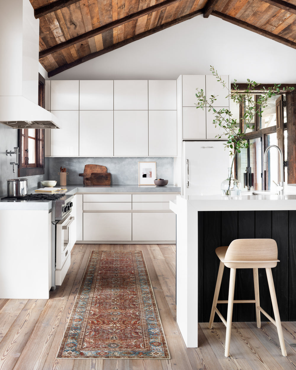 LAY-01 Layla Brick/Blue Rug