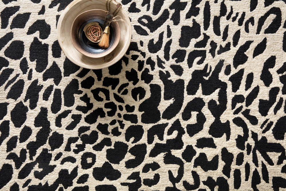 MAS-02 Masai Black / Ivory Rug