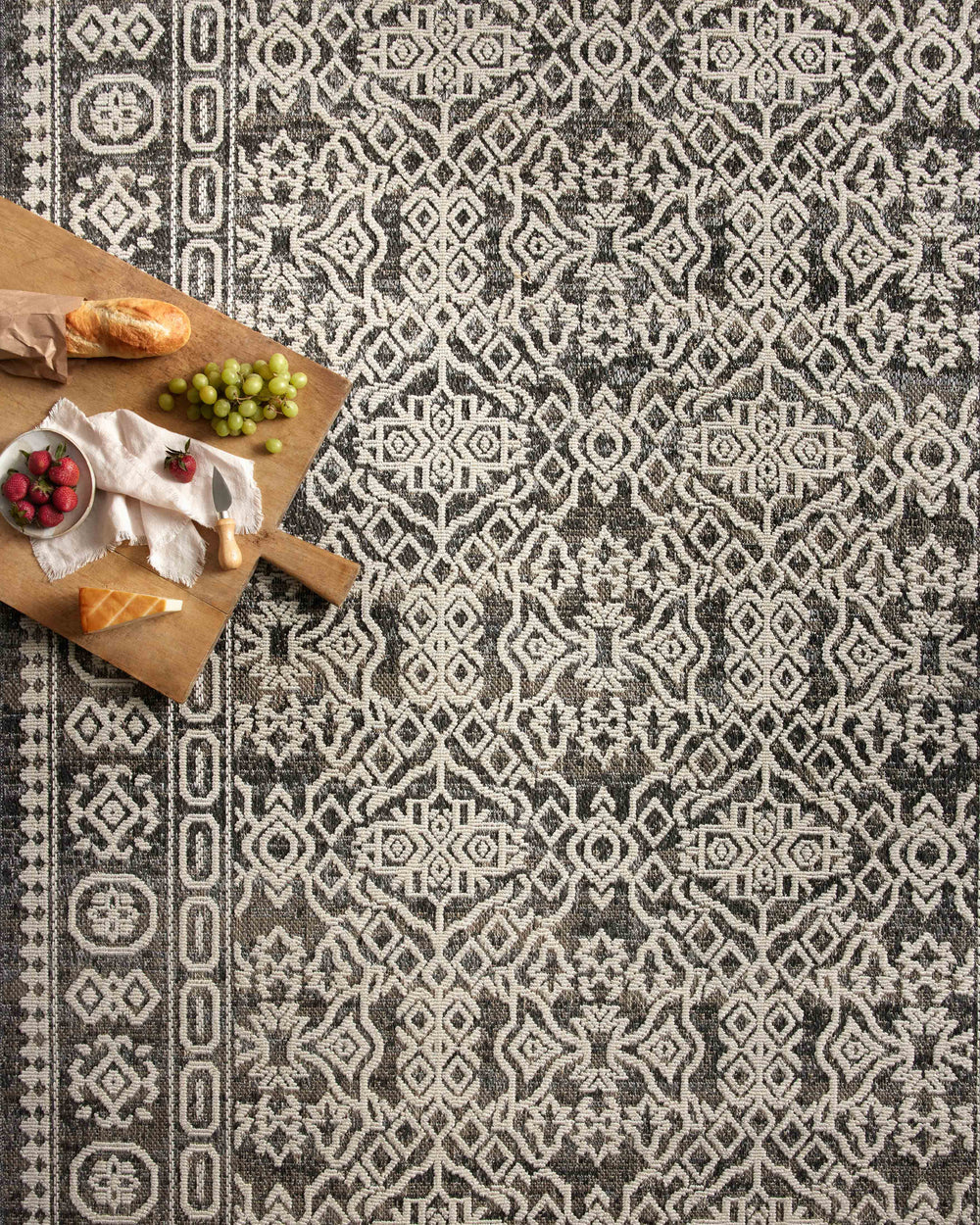 RAI-02 Rainier Pebble/Ivory Rug