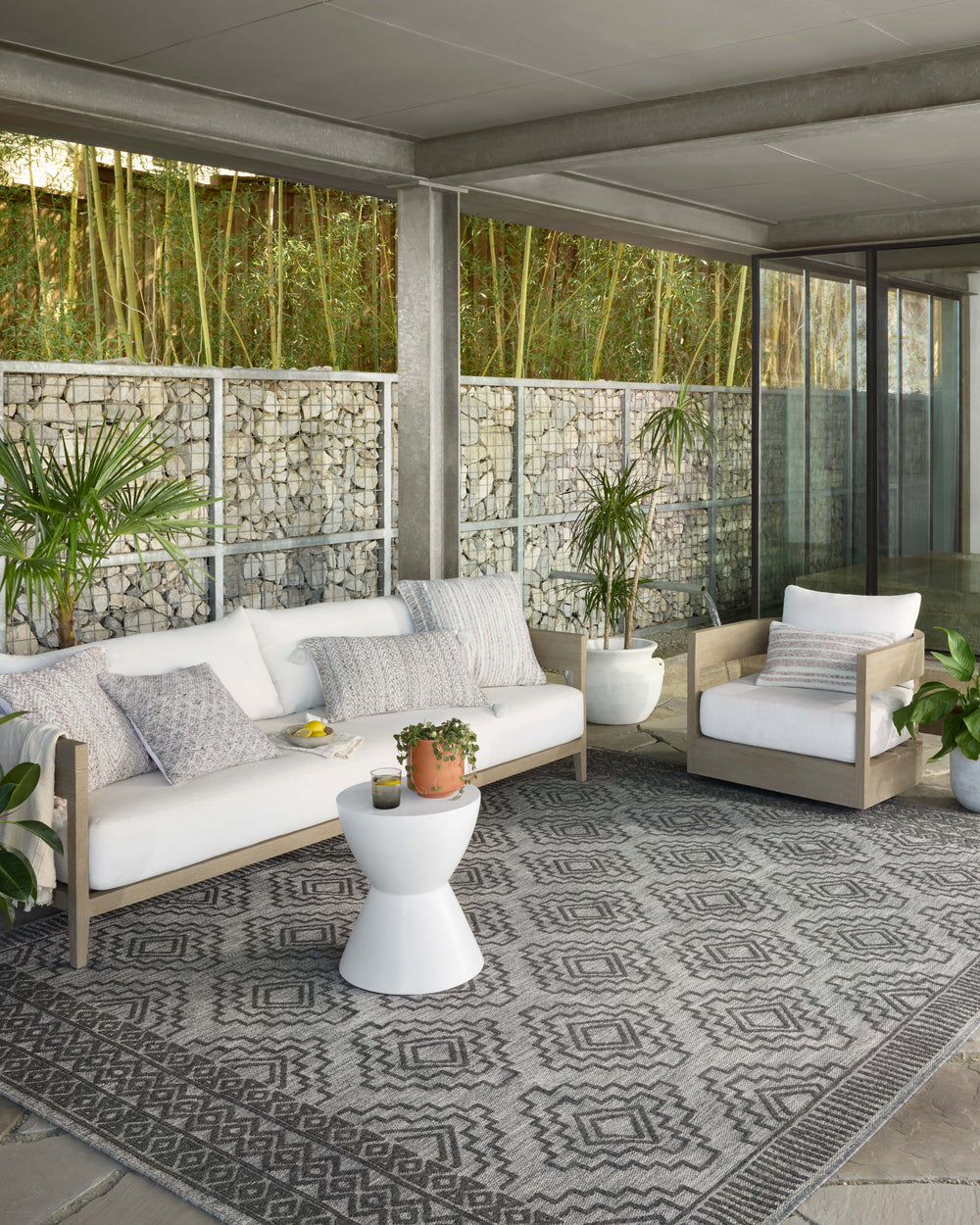 RAI-06 Rainier Grey / Charcoal Tapis