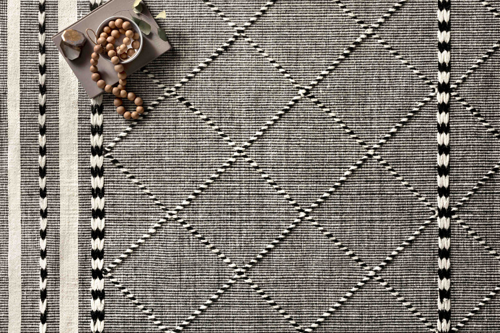 Sawyer Black Rug (SAW-01)